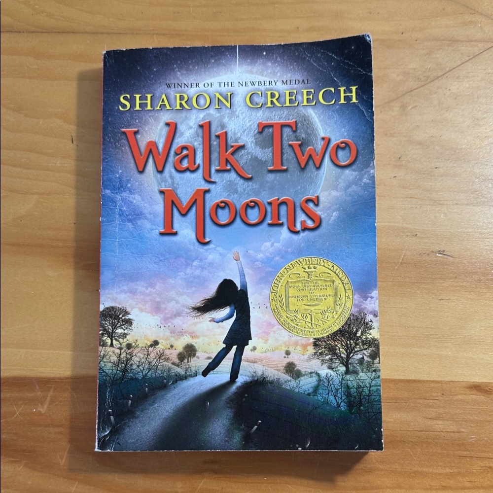📚2/$6  Walk Two Moons